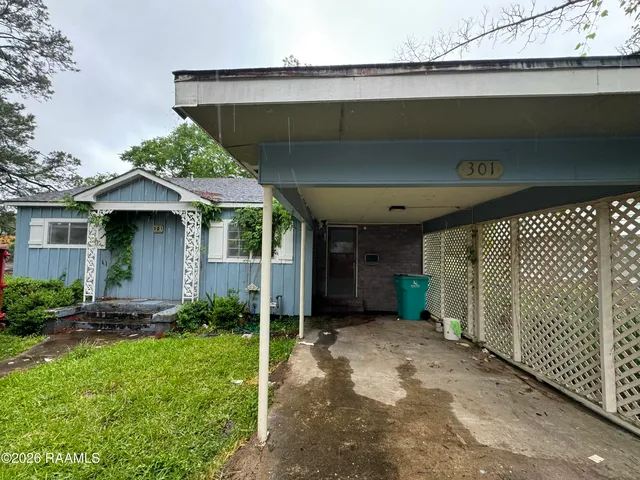 301 Hill Side St, Opelousas, LA 70570