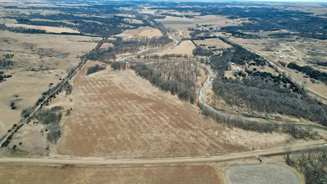886 Road 532 Ave, Center, NE 68724