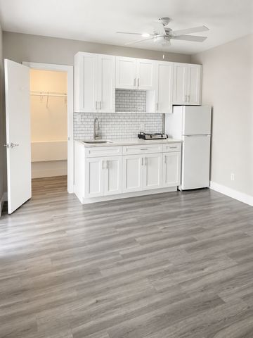 741 NE 16th Ave #4, Fort Lauderdale, FL 33304