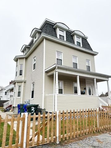 54 Lincoln St, Springfield, MA 01109