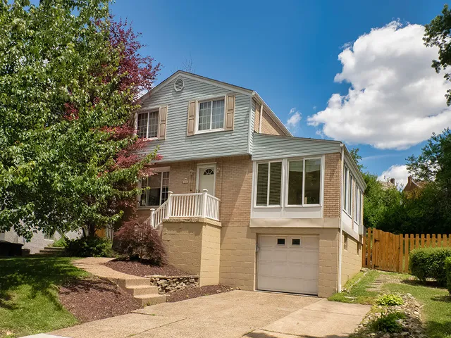 461 Sleepy Hollow Rd, Pittsburgh, PA 15228