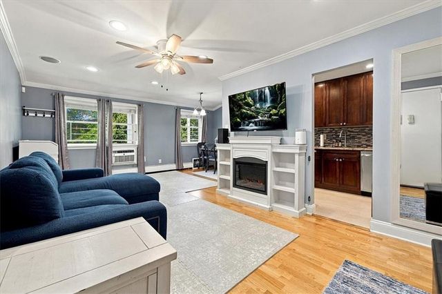 23 Gadsen Pl #2A, Staten Island, NY 10314