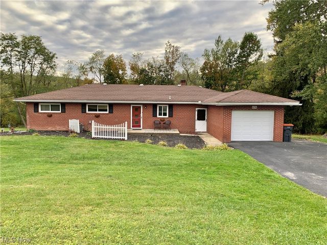 16196 Taggart Dr, Wellsville, OH 43968