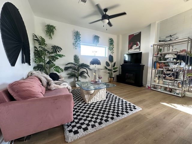 2500 Longview St #501, Austin, TX 78705
