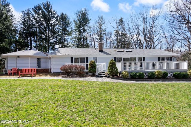 123 Red Hill Road, Middletown, NJ 07748
