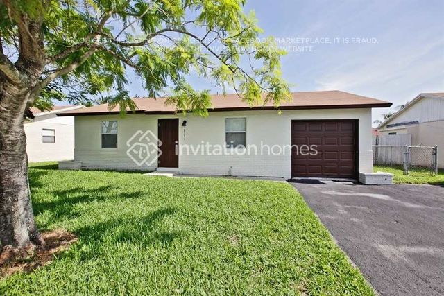 8171 SW 7th St, Pompano Beach, FL 33068