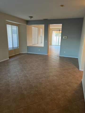 6605 W  Lawrence Ln, Glendale, AZ 85302