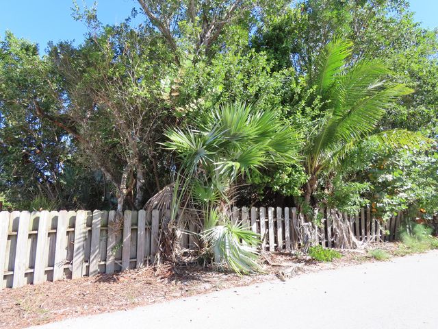 Spanish Channel Dr, Big Pine Key, FL 33043