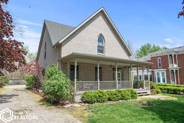 104 W  North St, Bloomfield, IA 52537