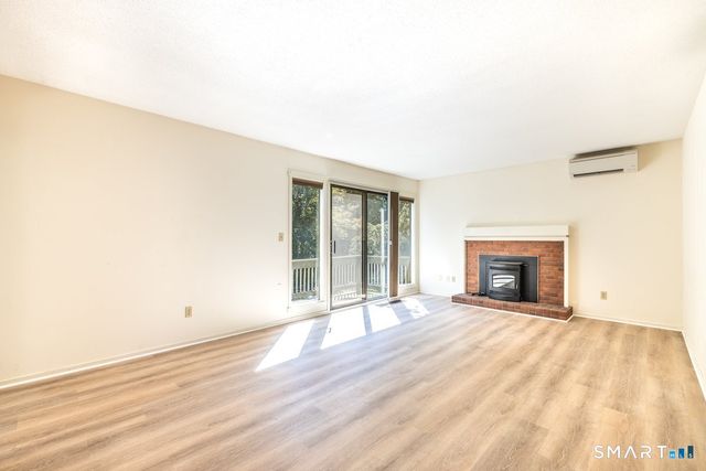 547 Heritage Village #D, Southbury, CT 06488