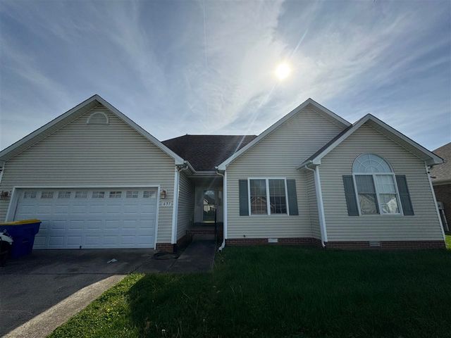 631 Chasefield Ave, Bowling Green, KY 42104