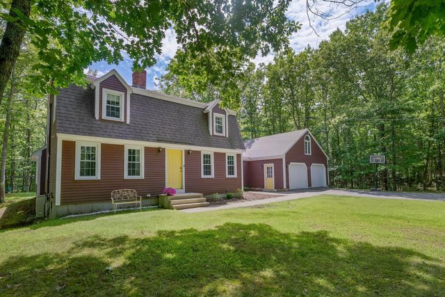 17 Littlefield Drive, Kennebunk, ME 04043