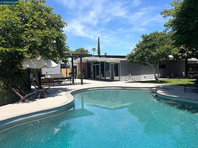 1237-1239 Lancashire Dr, Concord, CA 94518
