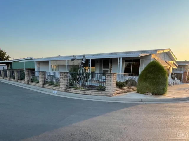 400 E  Roberts Ln #68, Bakersfield, CA 93308