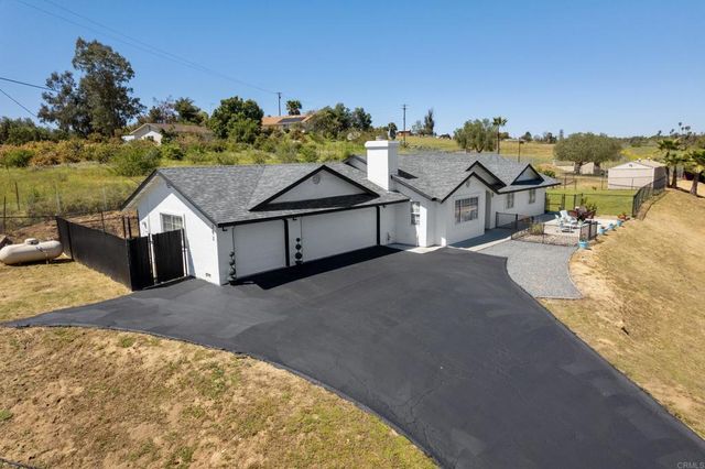 10292 W  Lilac Rd, Valley Center, CA 92082