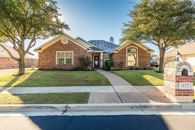 512 Kings Row, Woodway, TX 76712