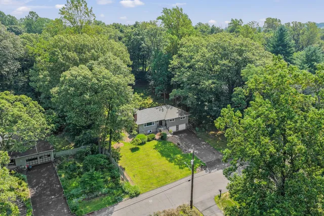12 Hillside Terrace, Suffern, NY 10901