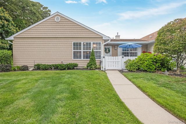 122 Theodore Drive, Coram, NY 11727