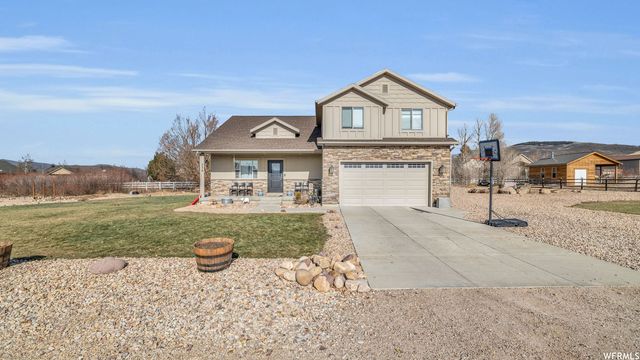 338 Scenic Heights Rd, Francis, UT 84036
