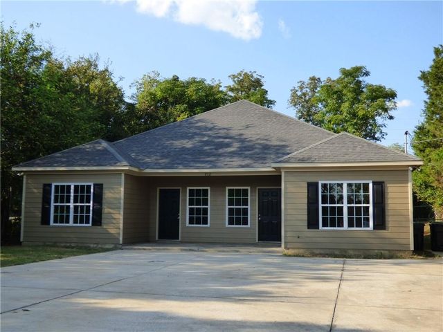 912 19th St #B, Phenix City, AL 36867