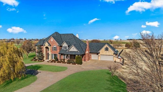 108 E  Stroh Ave, Okarche, OK 73762