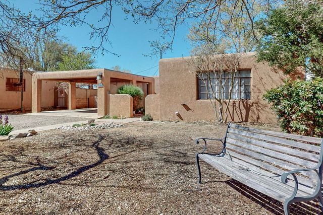 2023 Somervell St NE, Albuquerque, NM 87112