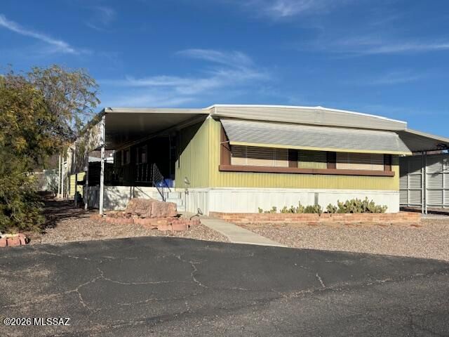 5980 W  Box R St, Tucson, AZ 85713