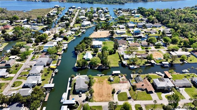 2008 NW 18th St, Crystal River, FL 34428