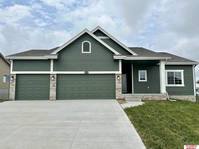 12115 S  107th Ave, Papillion, NE 68046