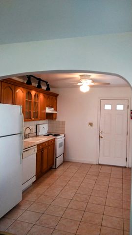 Address Not Disclosed, Keyport, NJ 07735