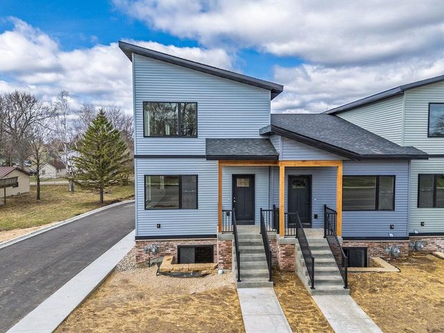 236 South Dewey Avenue, Reedsburg, WI 53959