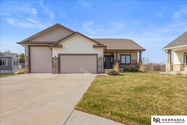 8345 S  65th St, Lincoln, NE 68516