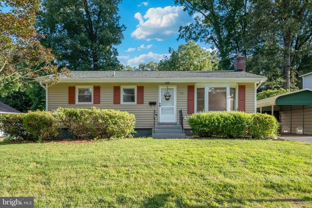 115 Woodland Rd, Gaithersburg, MD 20877