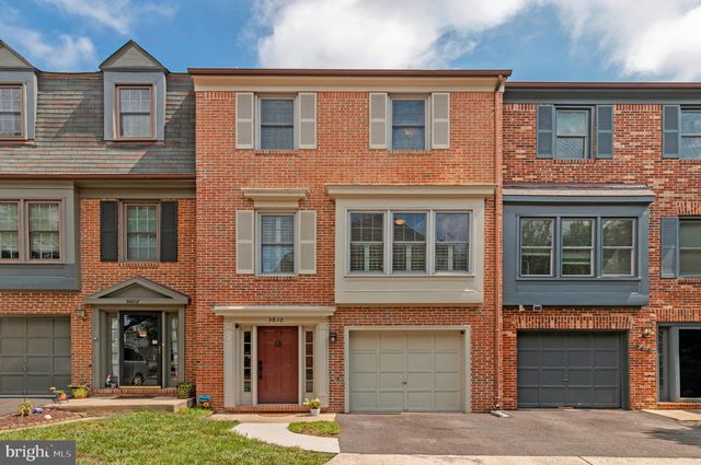 3810 Usher Ct, Alexandria, VA 22304