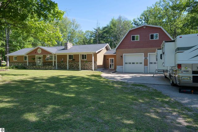 7203 County Road 612 NE, Kalkaska, MI 49646
