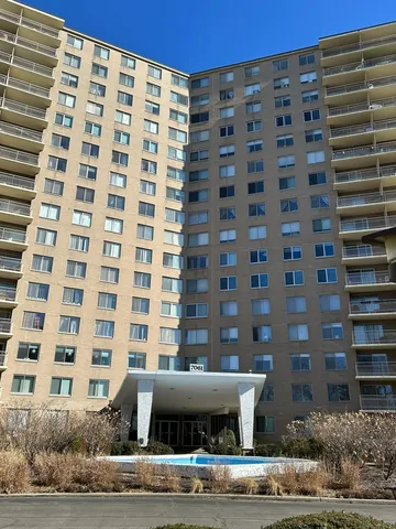 7061 N  Kedzie Ave #115, Chicago, IL 60645