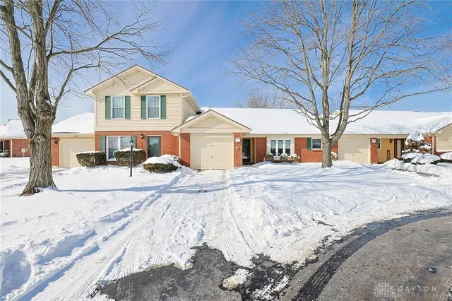 8319 Leisure Dr, Dayton, OH 45458