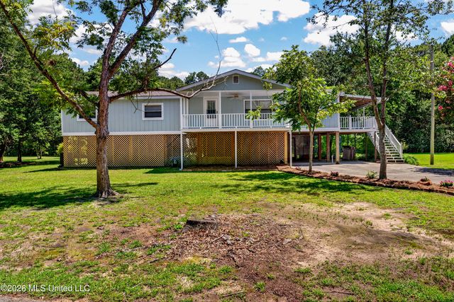 2205 Guillotteville Rd, Gautier, MS 39553
