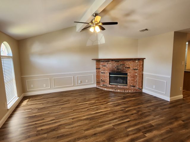 607 Hollyberry Dr, Mansfield, TX 76063