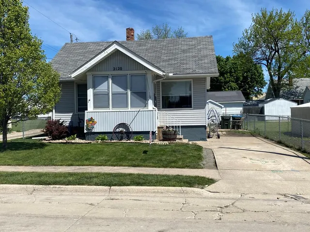 2120 10th Ave S, Fort Dodge, IA 50501