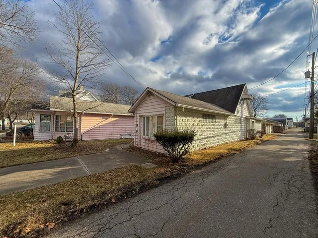 99 Hayden St, Sayre, PA 18840