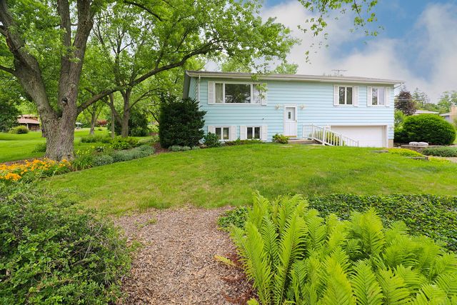 28W650 High Lake Rd, West Chicago, IL 60185