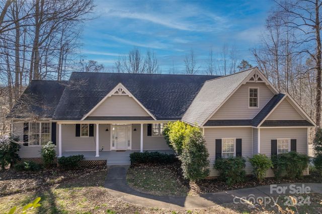 136 General Griffith Cir, Rutherfordton, NC 28139