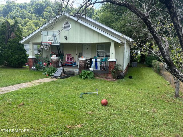 406 Mapother St, Loyall, KY 40854