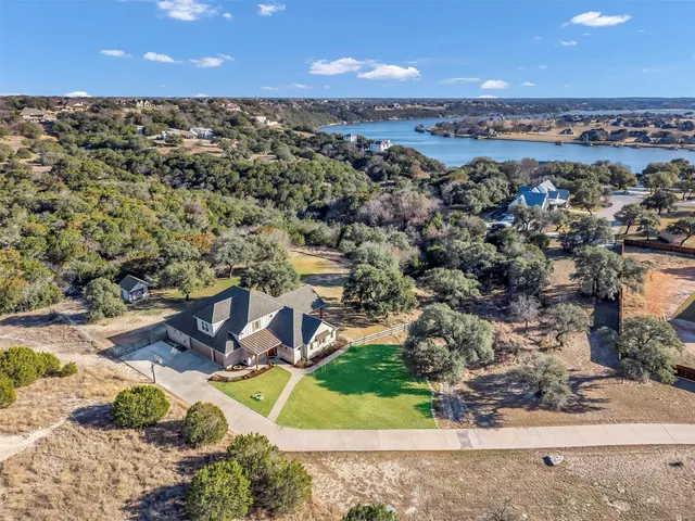 2701 Alta Vista Ct, Granbury, TX 76049