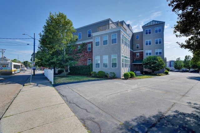 87 Franklin St #206, Quincy, MA 02169
