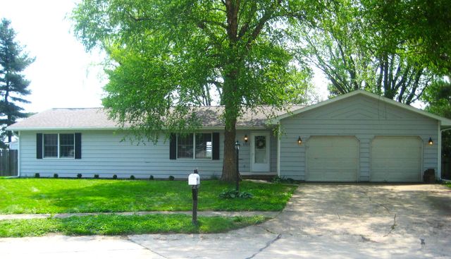 2323 Mulberry Ct, Champaign, IL 61821