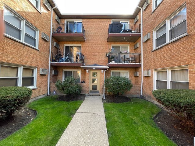 1725 W  Touhy Ave #1, Chicago, IL 60626