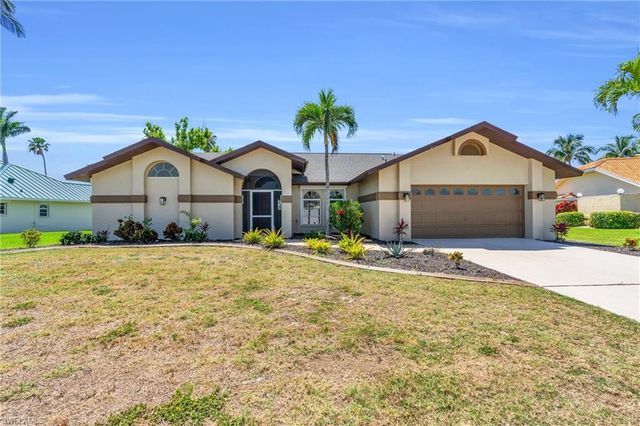 11915 Prince Charles Ct, Cape Coral, FL 33991