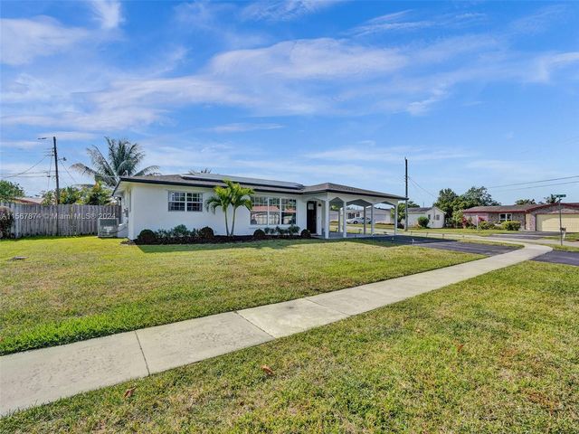1587 NW 65th Ave, Margate, FL 33063